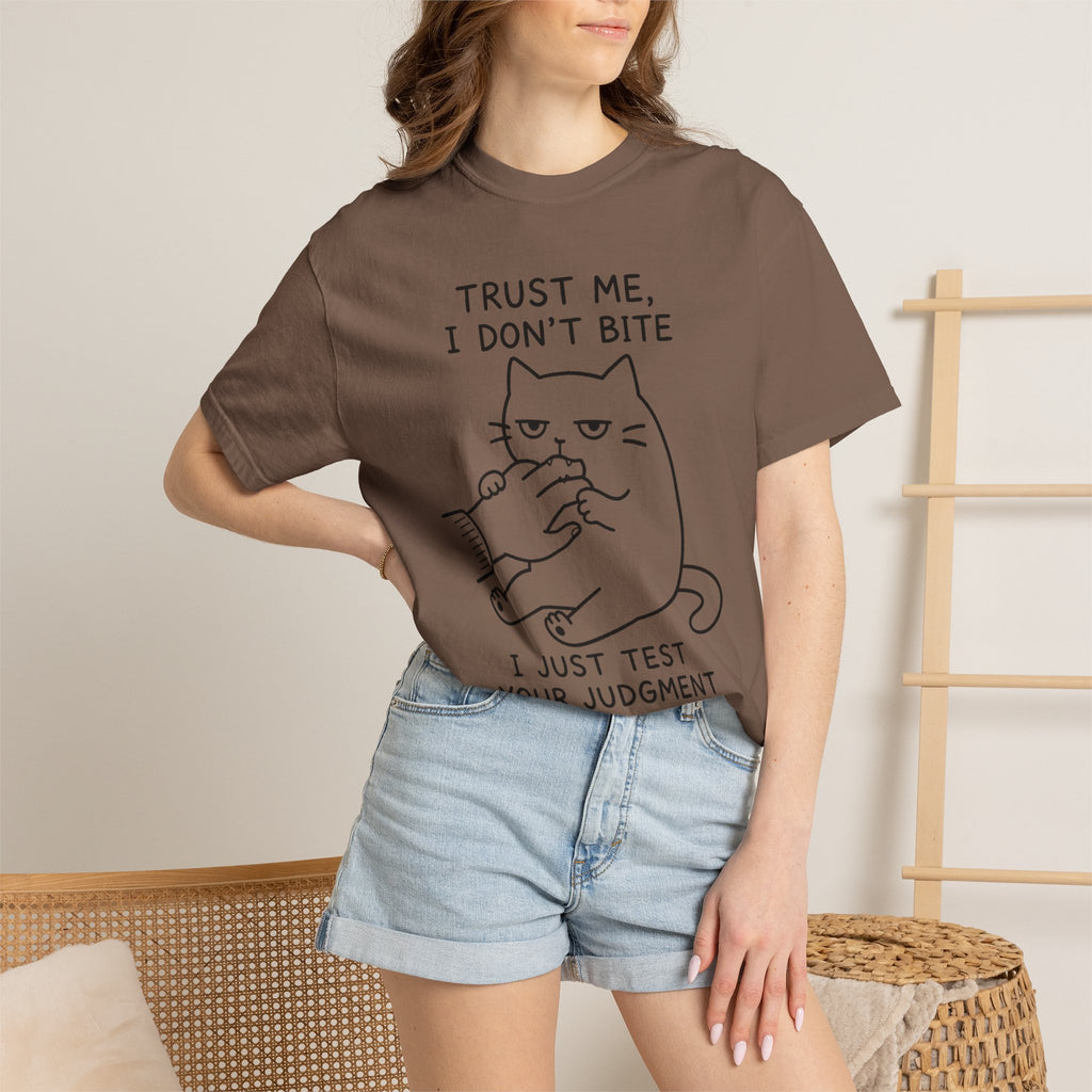 Funny Cat Graphic T-Shirt – Trust Me, I Don't Bite Oversized Unisex Tee | Cute Cat Lover Shirt